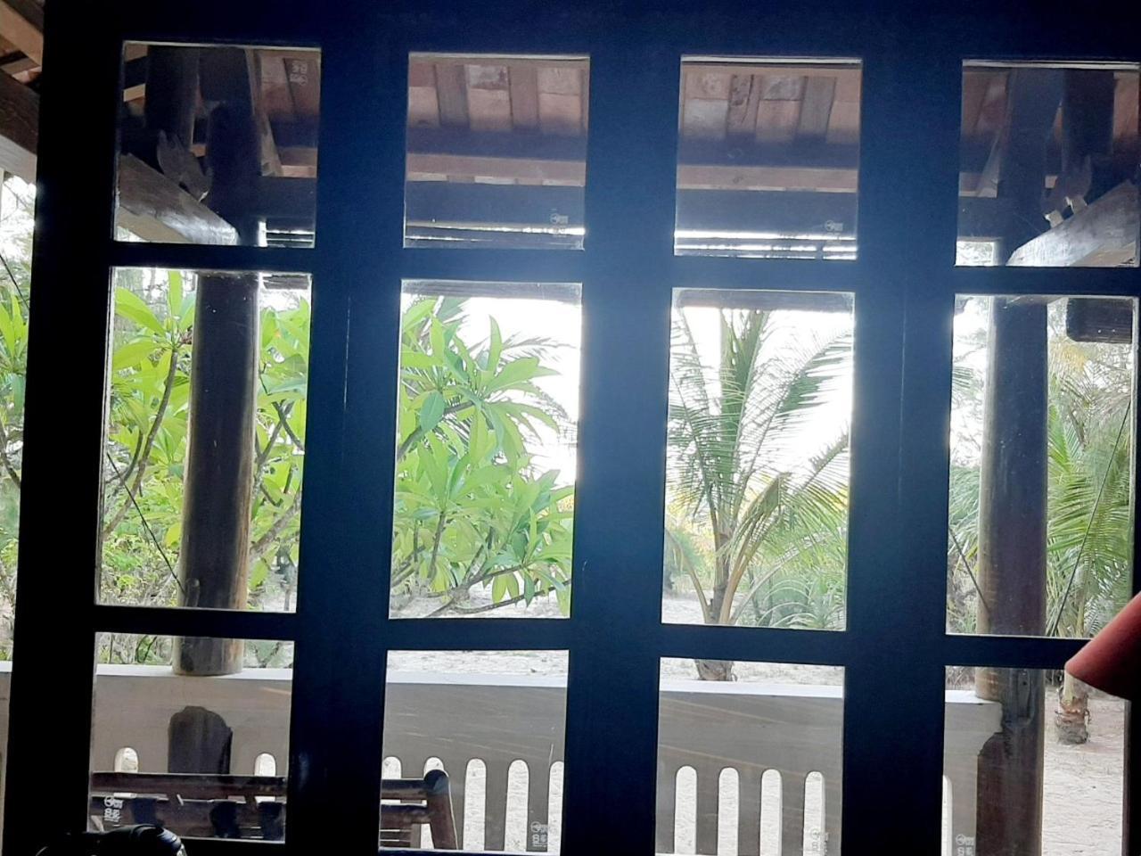 Villa Louise Hue Beach Boutique Hotel Exterior photo