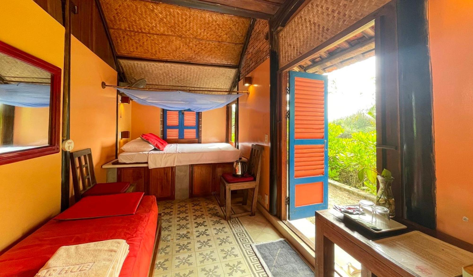 Villa Louise Hue Beach Boutique Hotel Room photo