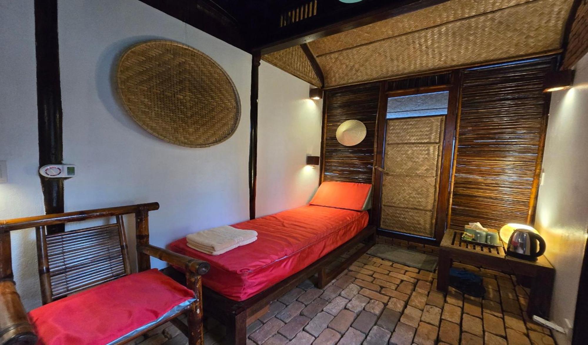 Villa Louise Hue Beach Boutique Hotel Exterior photo
